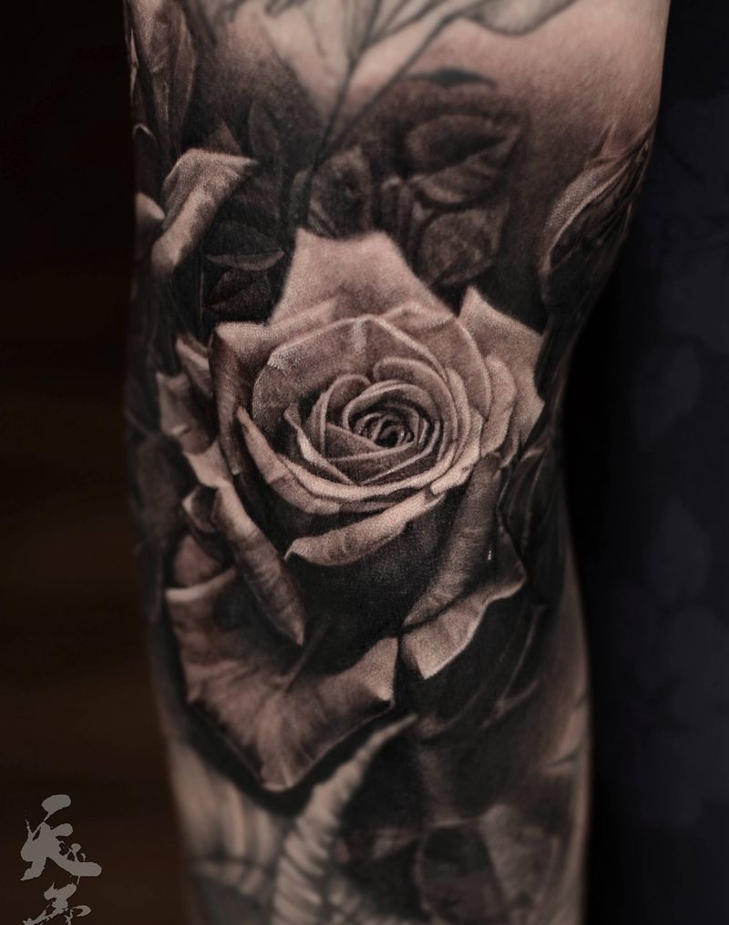 西安天予刺青写实作品纹身图片_手臂欧美写实玫瑰纹身图案