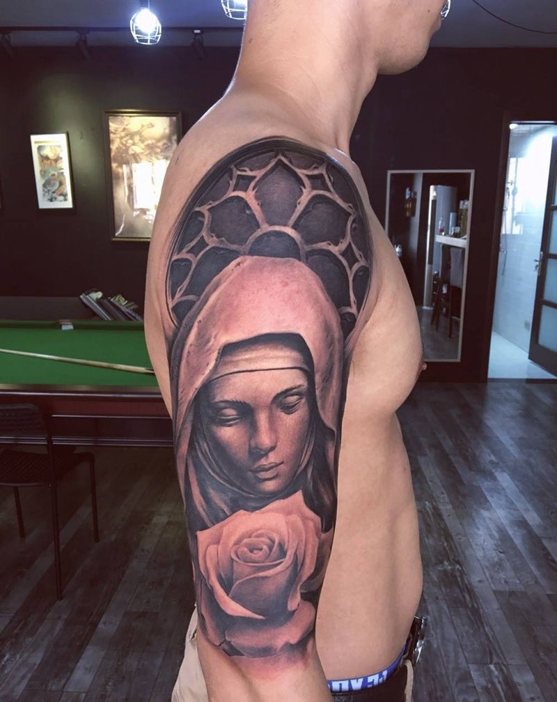 圣母纹身图片_西安义刺青人物宗教肖像写实手臂成品纹身图案