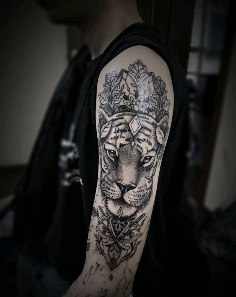 老虎纹身图片_手臂纹身图案