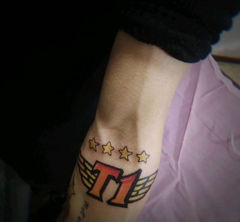 永远的SKT纹身图片_手臂Old SchoolNew School纹身图案