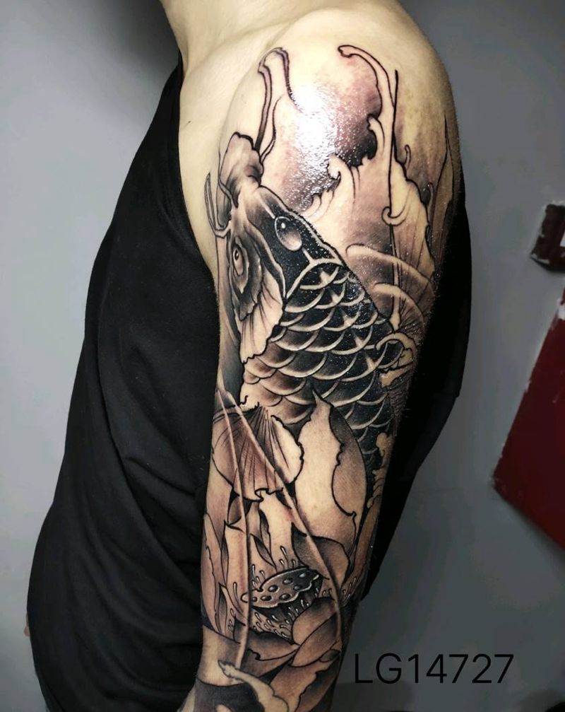 鱼纹身图片_手臂纹身图案