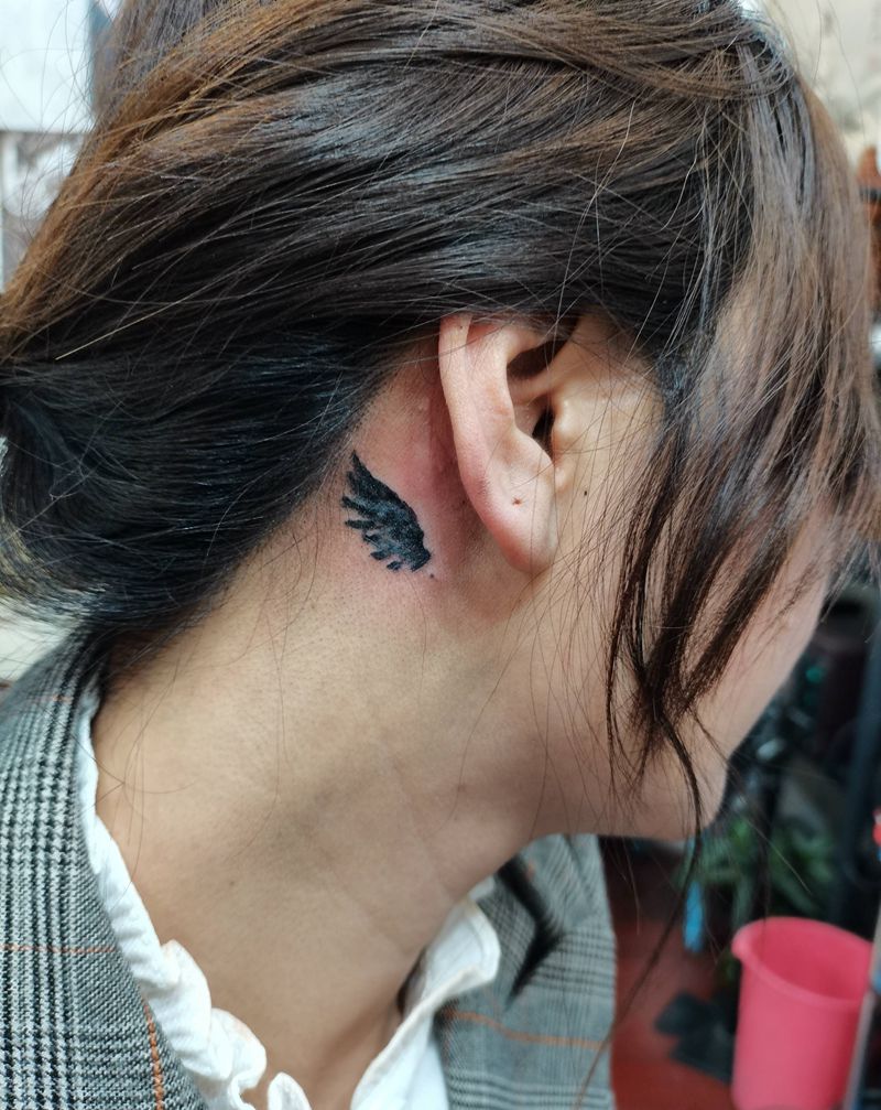 男朋友移情别恋了纹身图片_颈部纹身图案