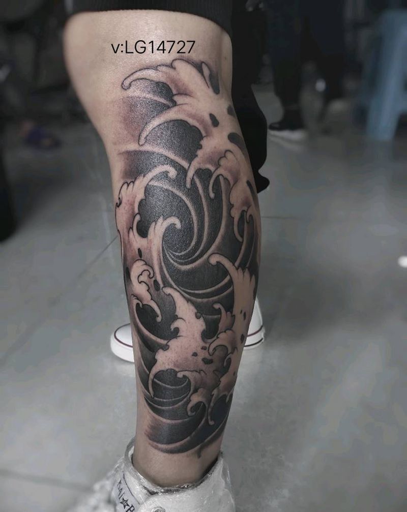 浪纹身图片_腿部纹身图案
