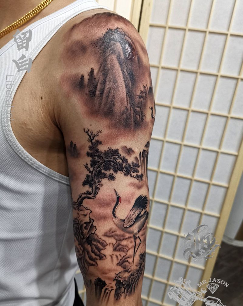 水墨山水纹身图片_手臂水墨鹤山水水墨纹身图案