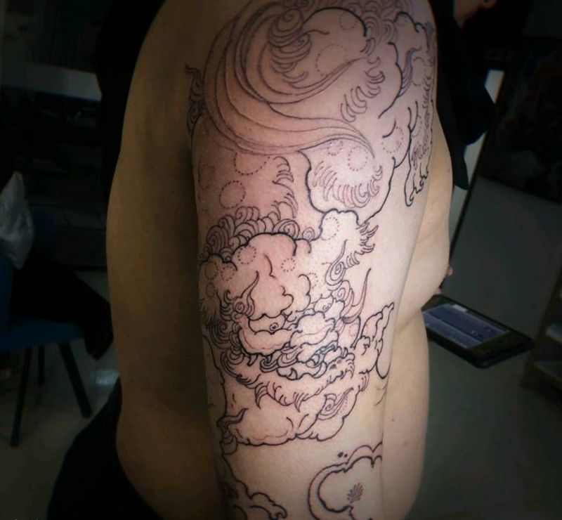 唐狮子纹身图片_手臂手部新传统老传统纹身图案