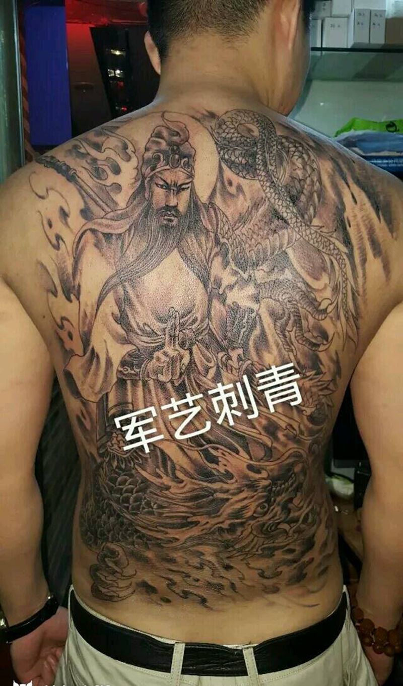 武圣关羽纹身图片