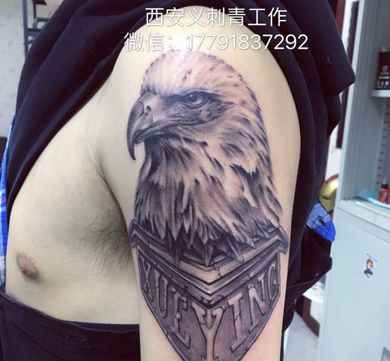 雪鹰纹身图片_原创成品手臂欧美写实传统动物纹身图案