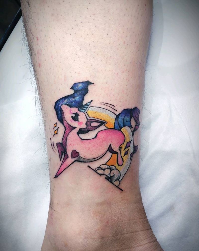 独角兽纹身图片_腿部纹身图案