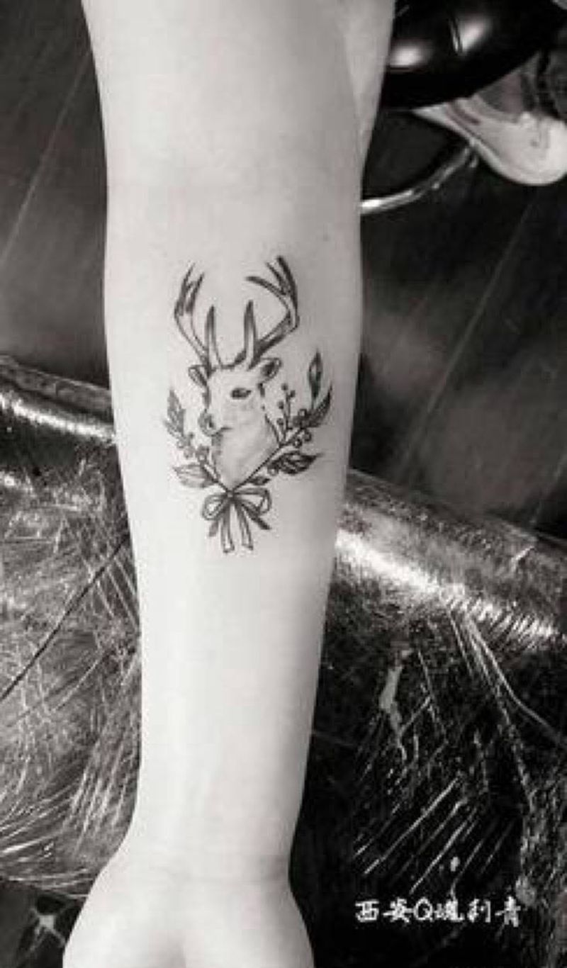 小鹿纹身图片