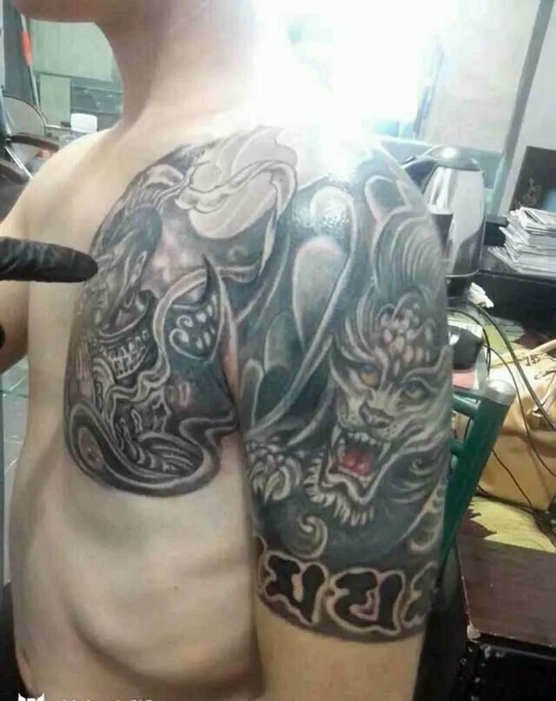 二郎神哮天犬纹身图片