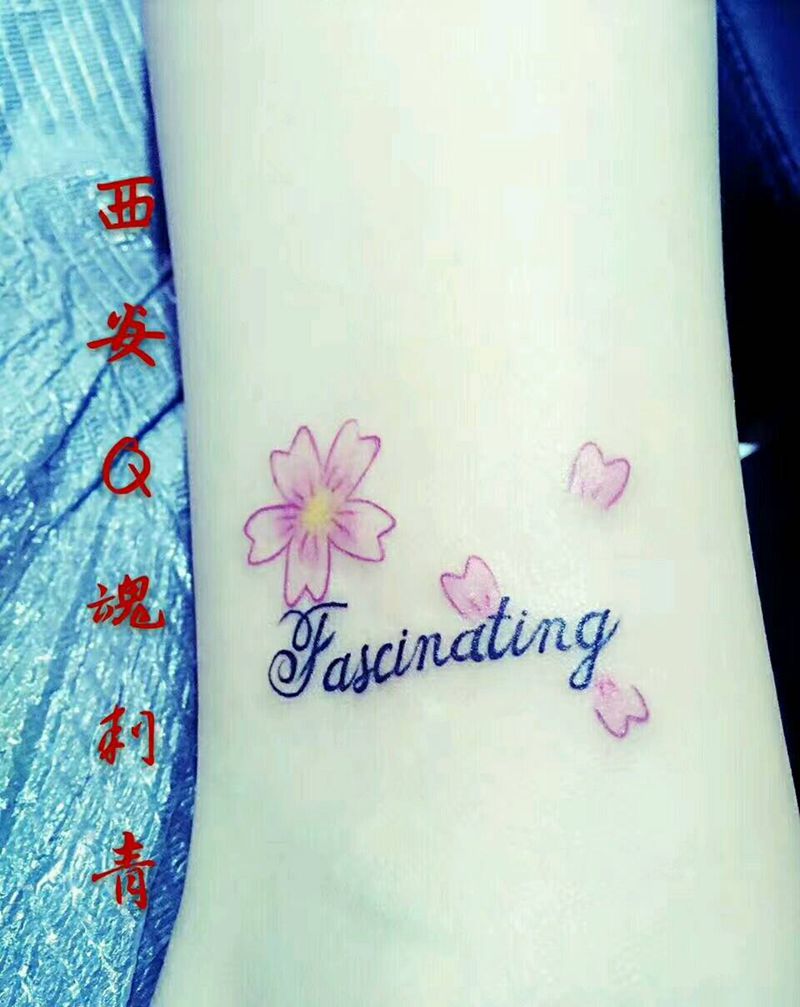 脚踝字体小清新纹身图片