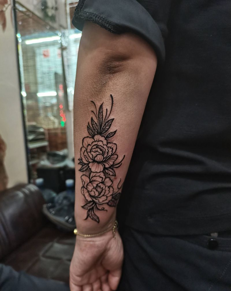 牡丹花纹身图片_手臂纹身图案