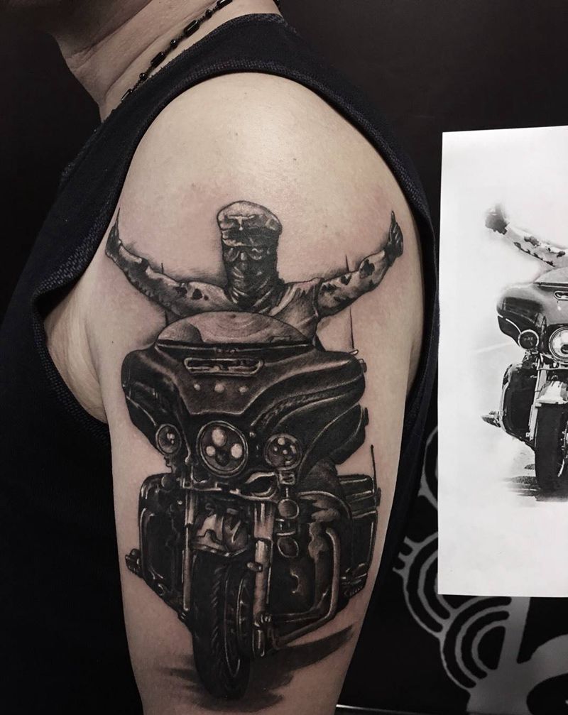 哈雷骑士纹身图片_西安原创成品手稿欧美写实人物手臂肖像纹身图案