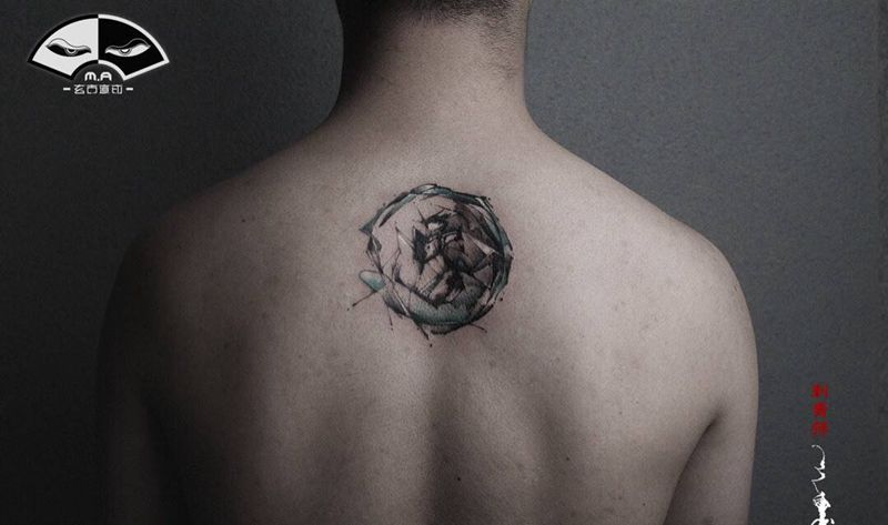 万象无极纹身图片_背部水墨纹身图案