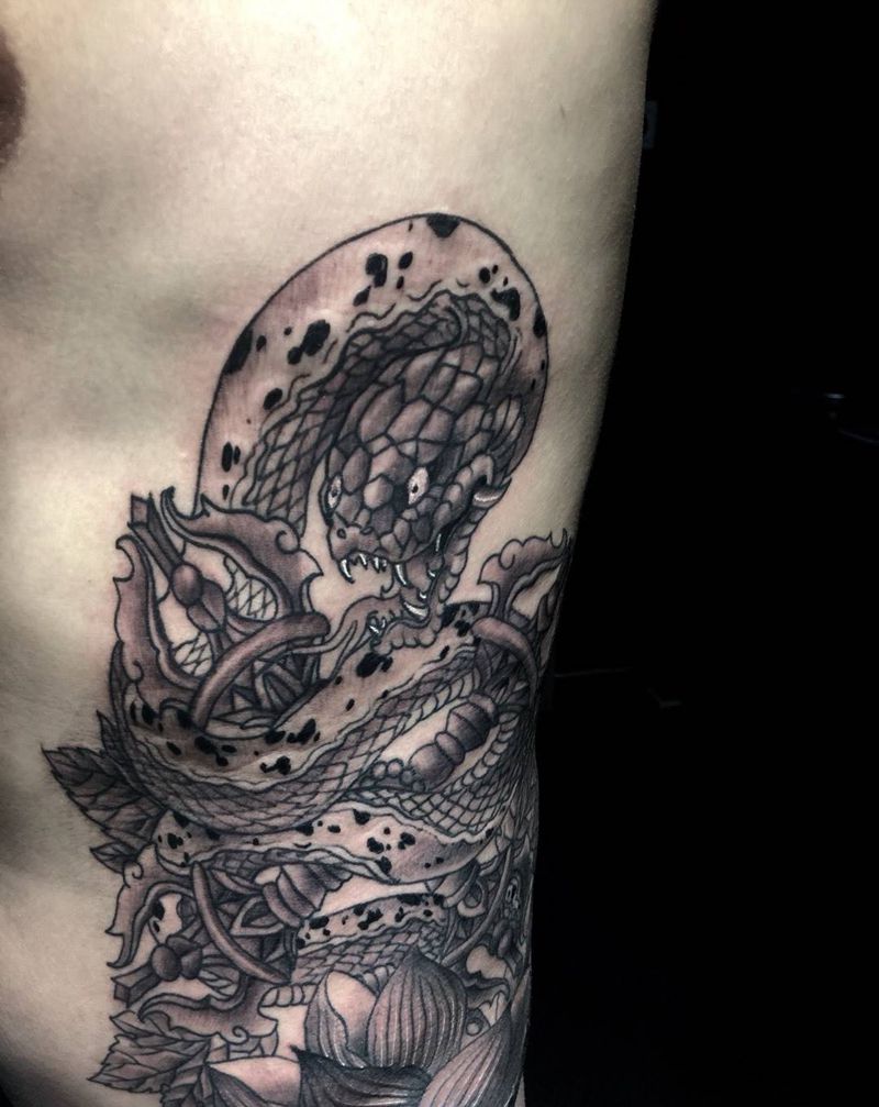 蛇盘富贵纹身图片_培训西安宗教动物原创传统腰部手稿成品纹身图案