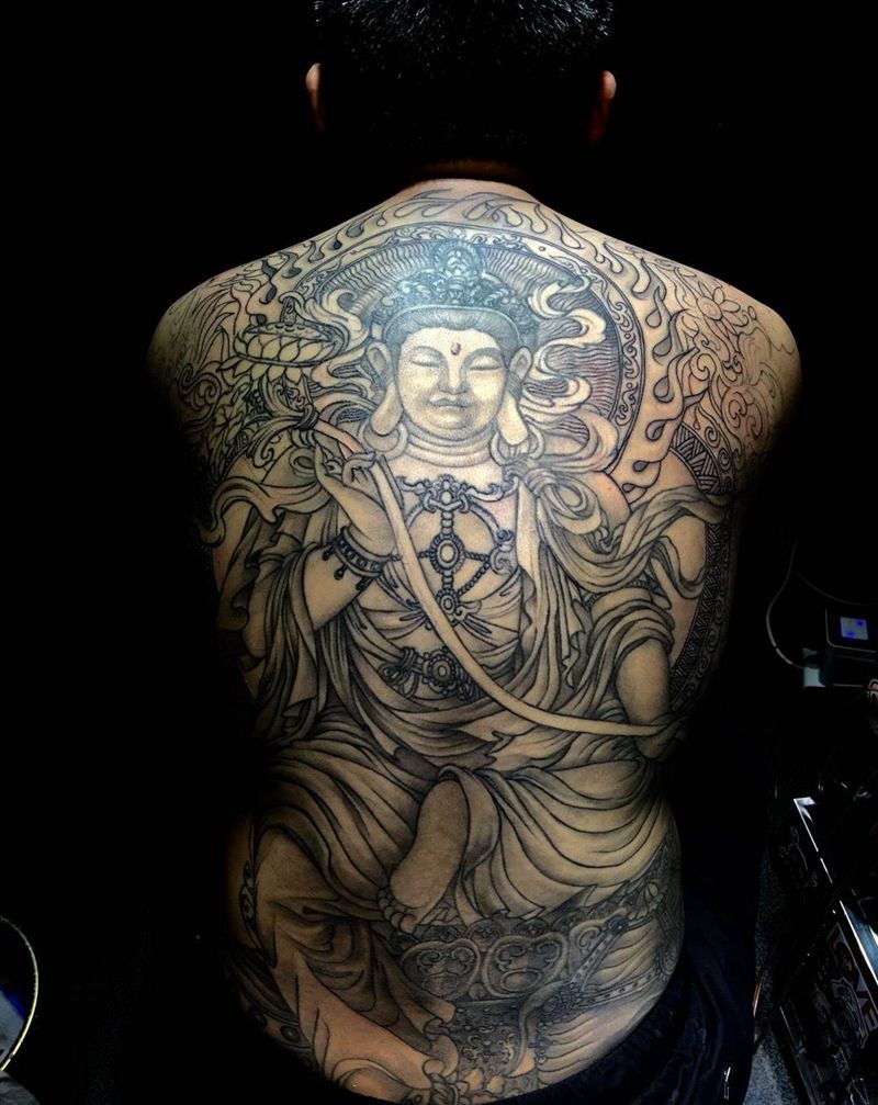 我没放弃这超怕疼的顾客！纹身图片_成品手稿背部传统国画肖像宗教原创西安培训纹身图案