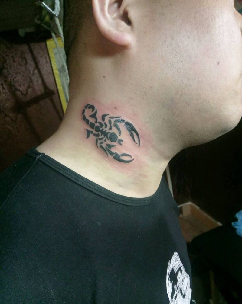 图腾蝎子纹身图片