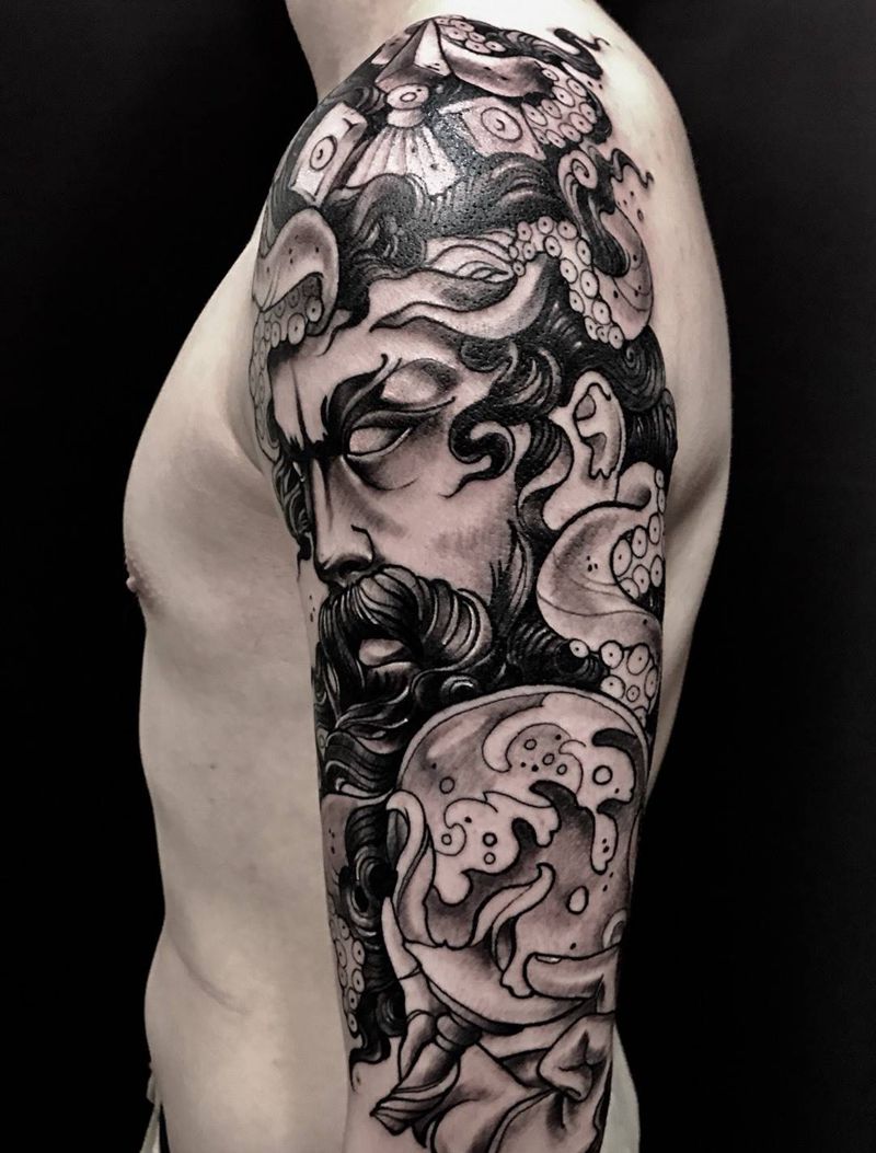 海神纹身图片_西安修改英文成品手稿肩部传统写实鬼神原创纹身图案