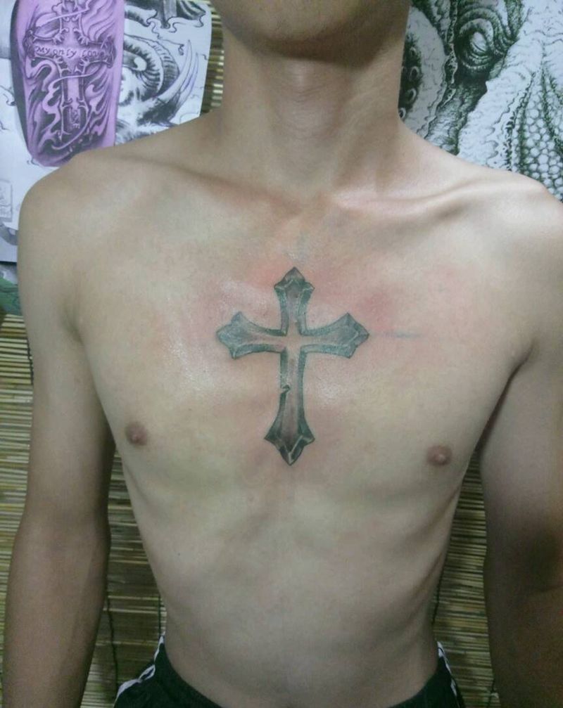胸口十字架纹身图片_胸部习俗原创成品纹身图案