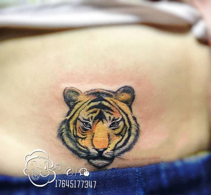 小老虎纹身图片