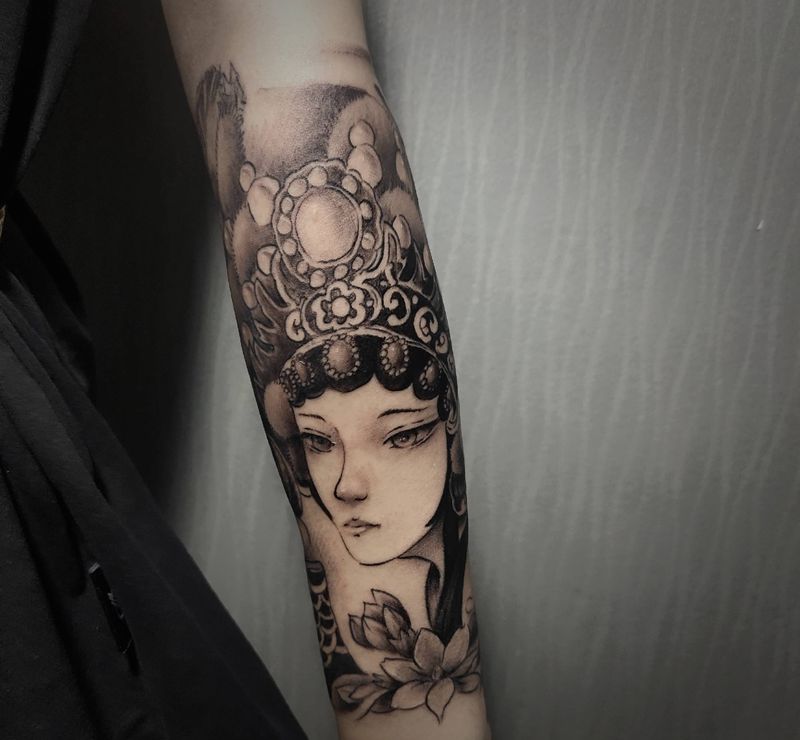 花旦纹身图片_手臂新传统纹身图案