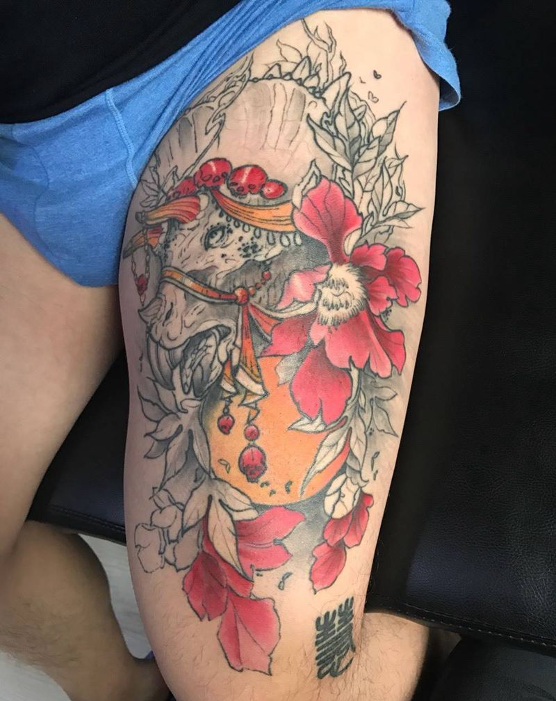 三角龙月下赏牡丹