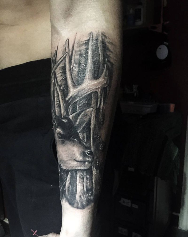 鹿纹身图片_成品手稿动物欧美教学培训纹身图案