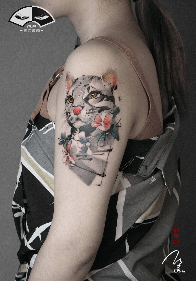 银色孟加拉纹身图片_手臂New School水彩纹身图案