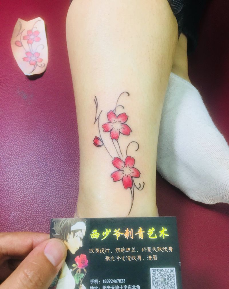 樱花纹身图片_腿部纹身图案