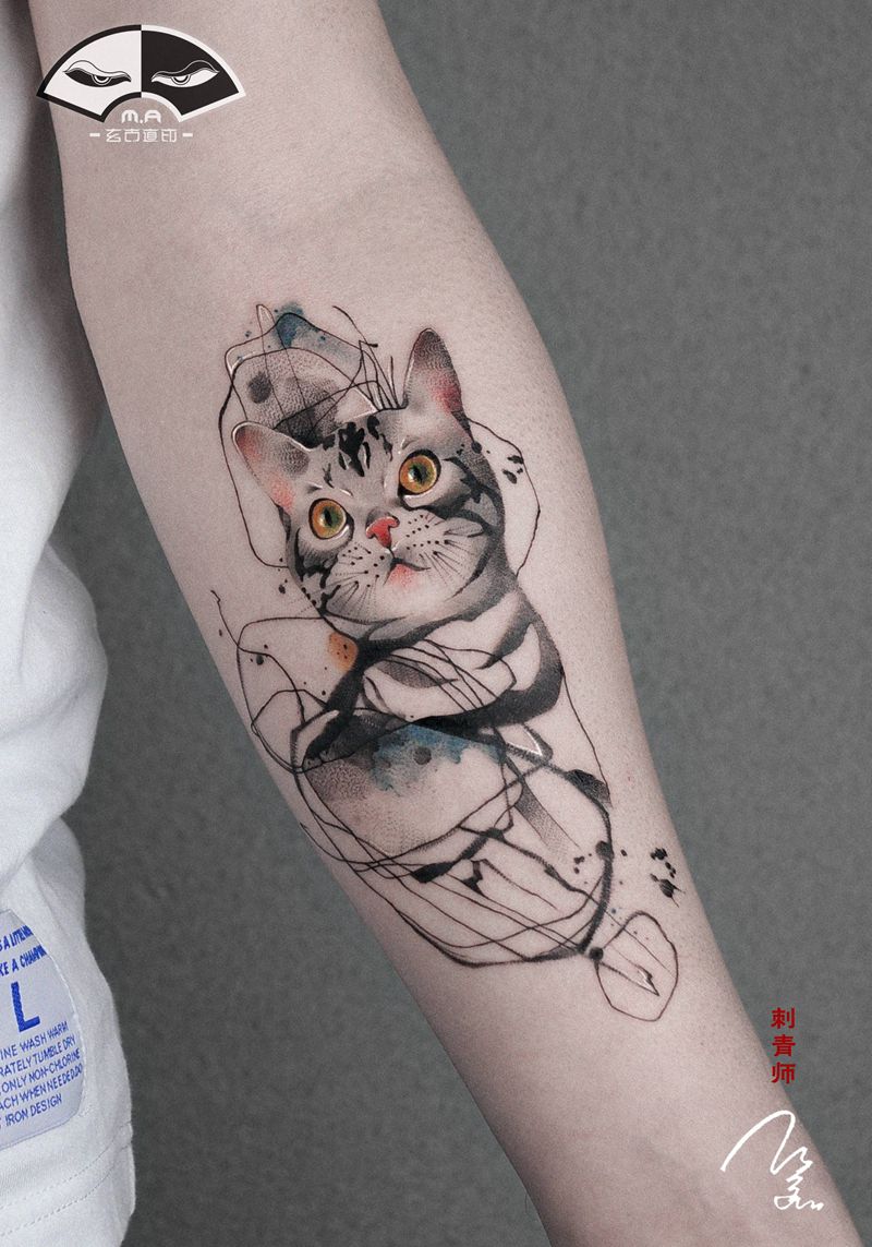 起司猫纹身图片_手臂水彩水墨纹身图案