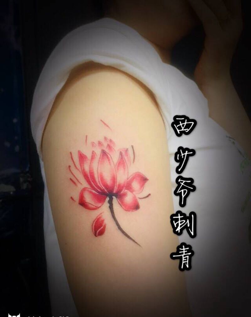 荷花纹身图片_手臂纹身图案