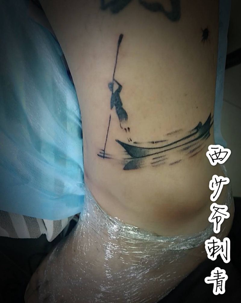 小船纹身图片_腿部纹身图案