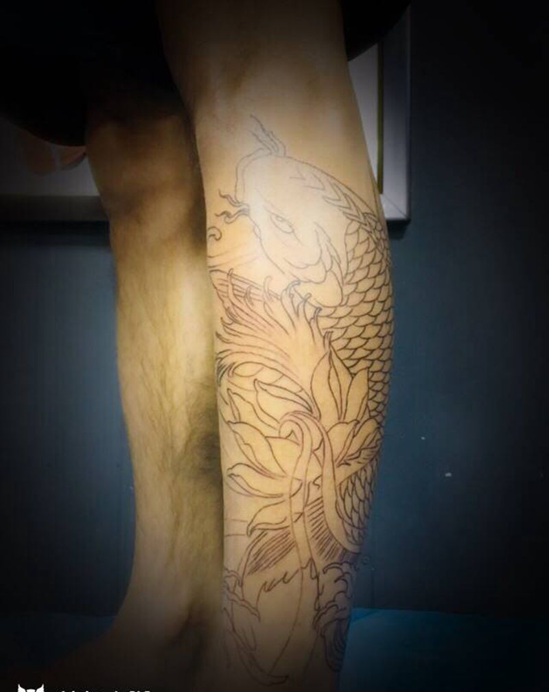 鱼纹身图片_腿部纹身图案