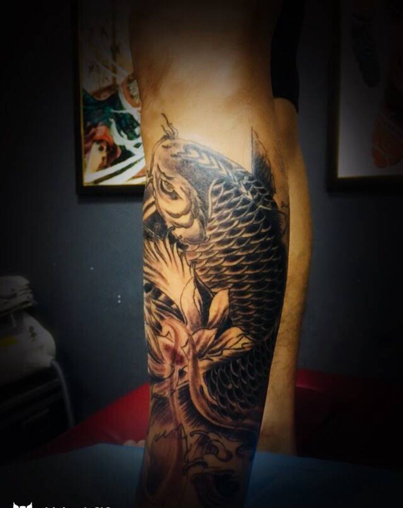 小腿鱼（未完成）纹身图片_腿部新传统纹身图案