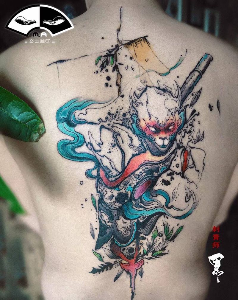 小男孩纹身图片_背部水墨猴子水墨纹身图案