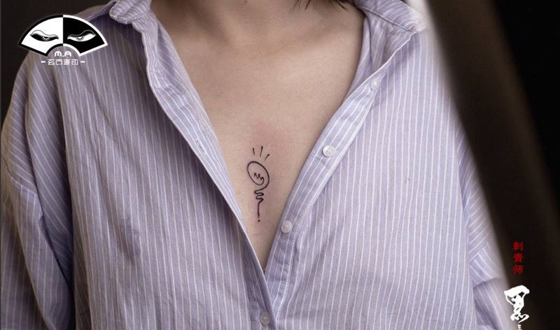 【倾听】纹身图片_胸部几何小清新图案纹身图案