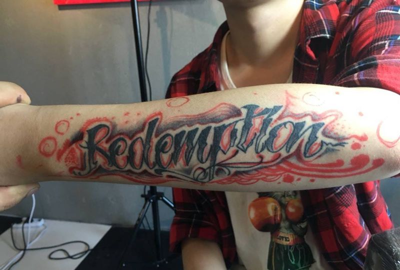 遮盖作品纹身图片_手臂水墨几何花体字情侣图纹身图案