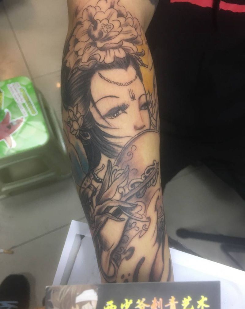 小臂艺妓纹身图片