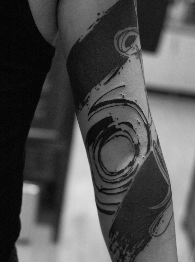 眼睛纹身图片_手部手臂水彩水墨纹身图案