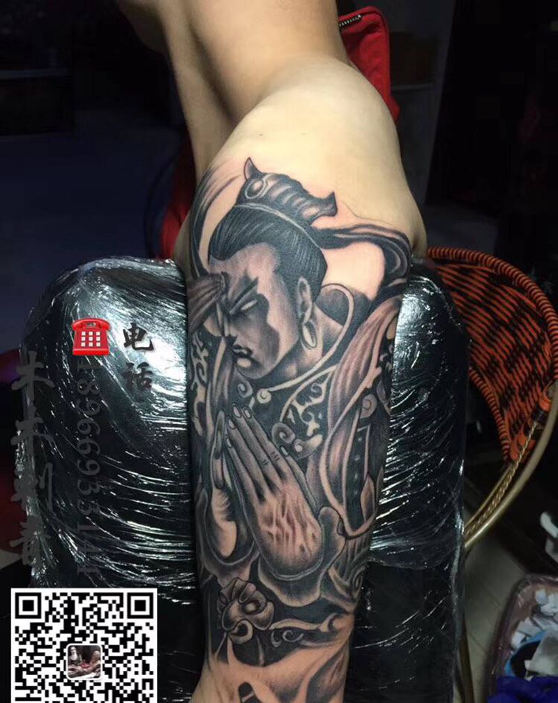 木木刺青纹身图片_手臂新传统纹身图案