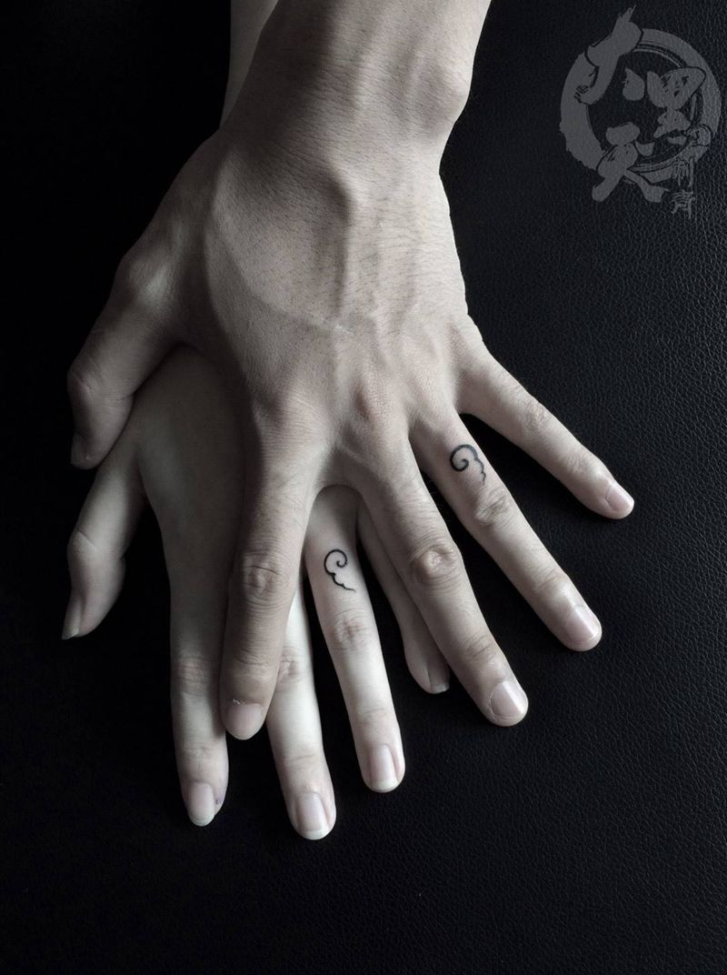 婚戒纹身图片_成品手部写实原创字符几何植物图腾纹身图案