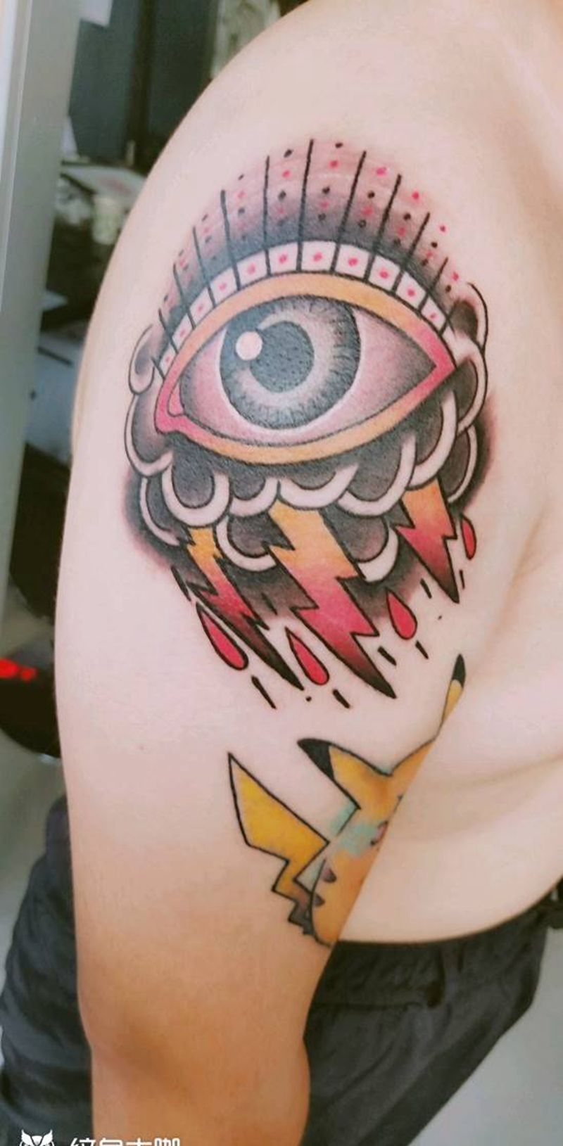 花臂拼接纹身图片_肩部纹身图案