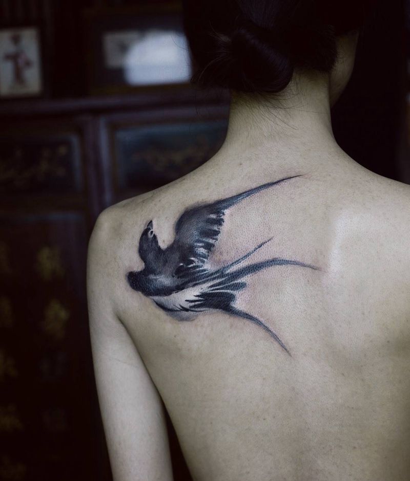 小燕子纹身图片_原创动物国画成品肩部纹身图案