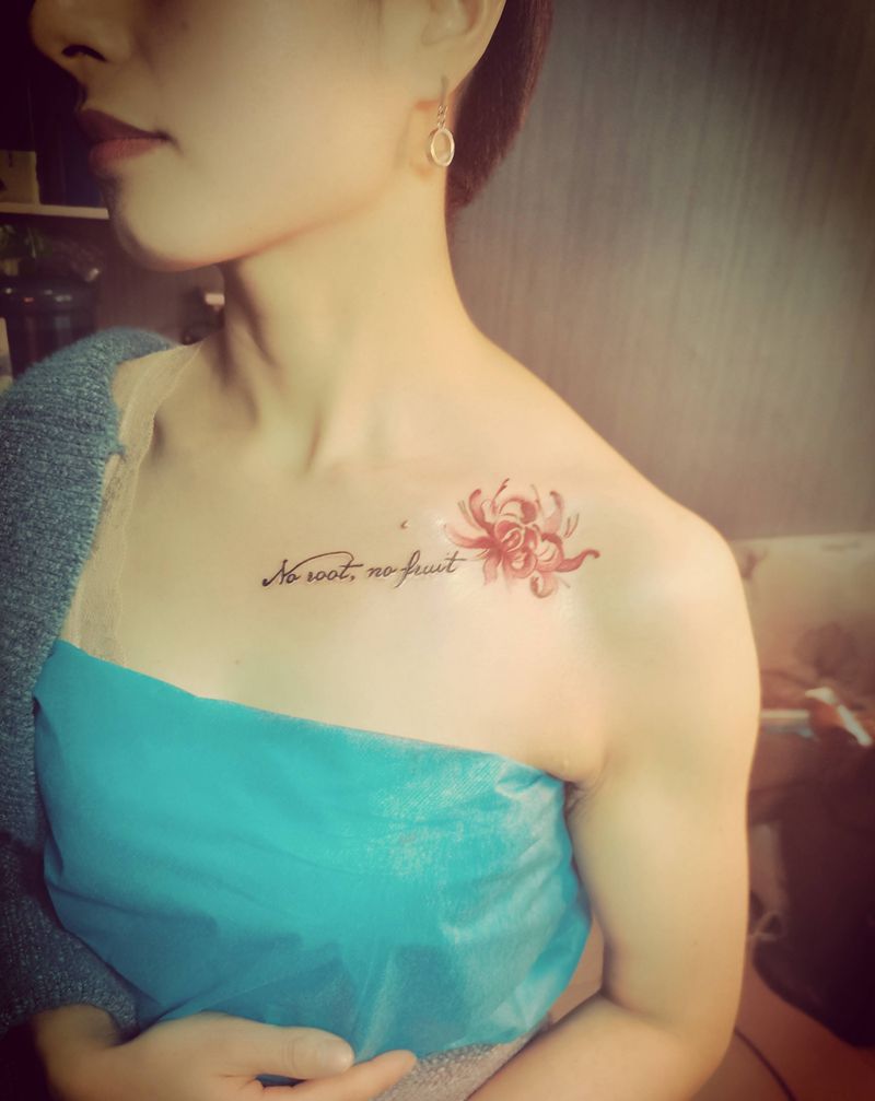彼岸花纹身图片_胸部纹身图案