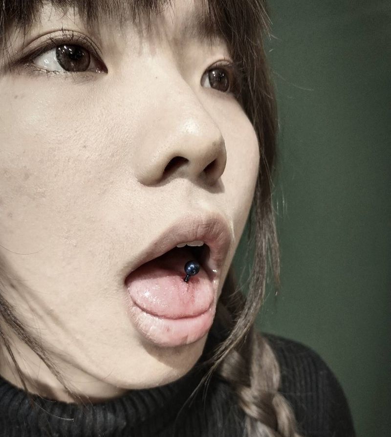 三木嘎作品——舌钉纹身图片_舌钉纹身图案