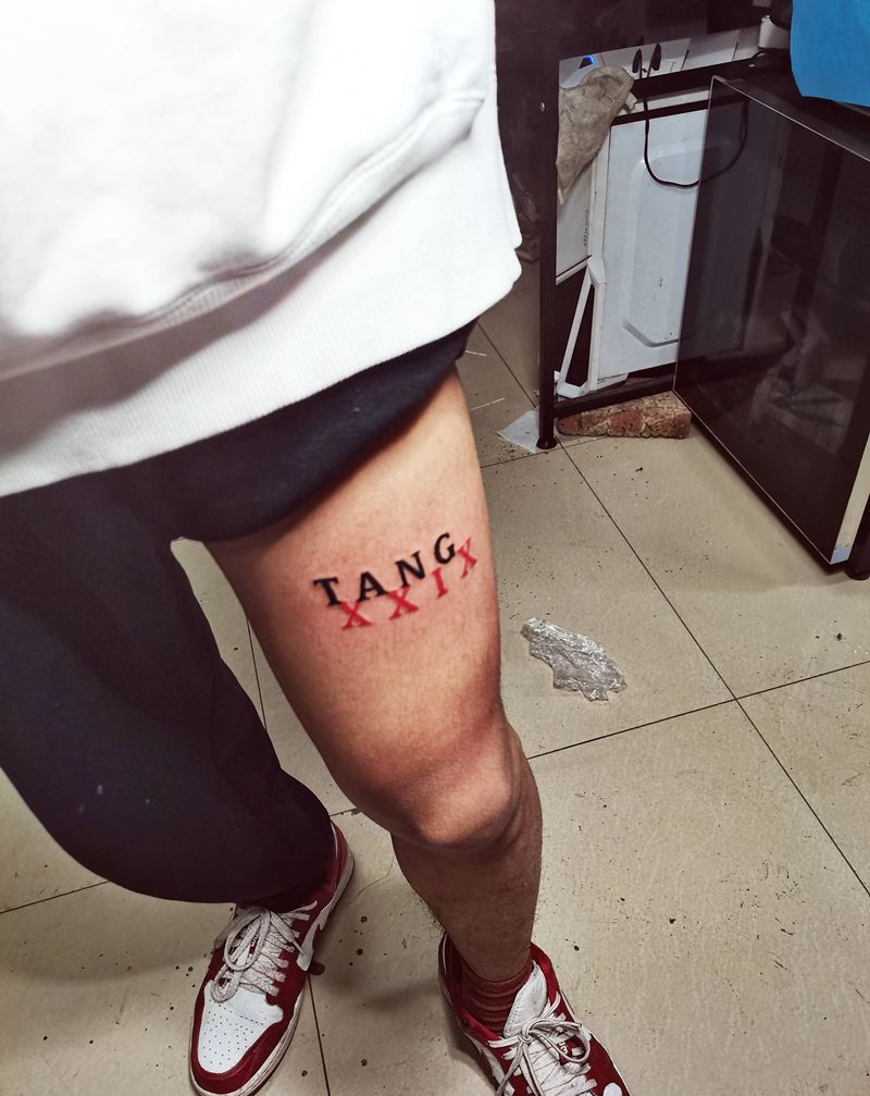 情侣纹身图片_腿部纹身图案