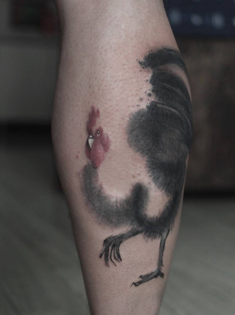 水墨大公鸡纹身图片_原创动物写实国画腿部成品纹身图案