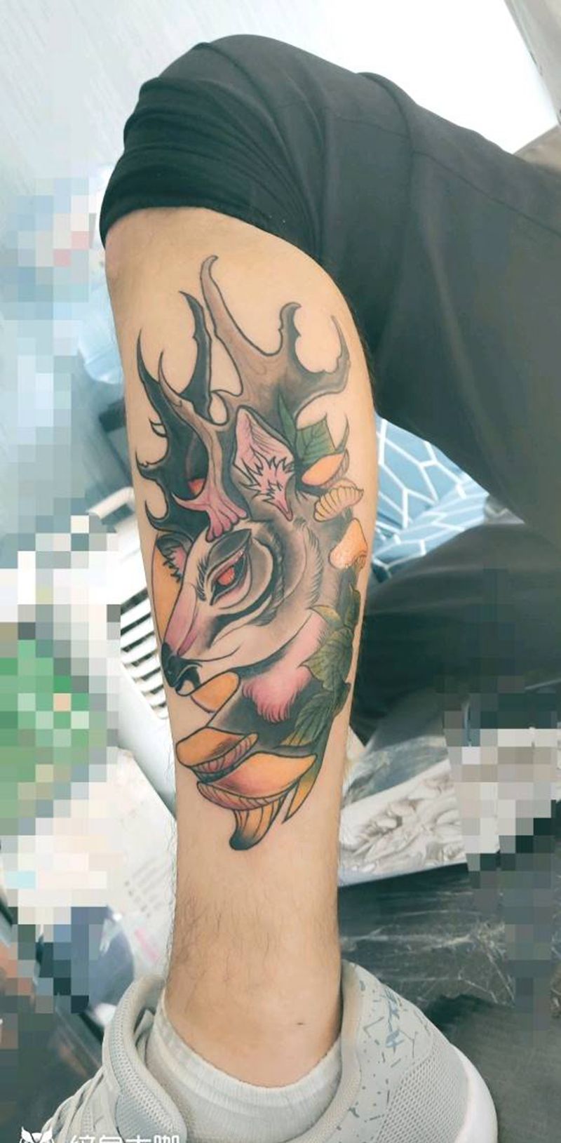 鹿纹身图片_腿部纹身图案