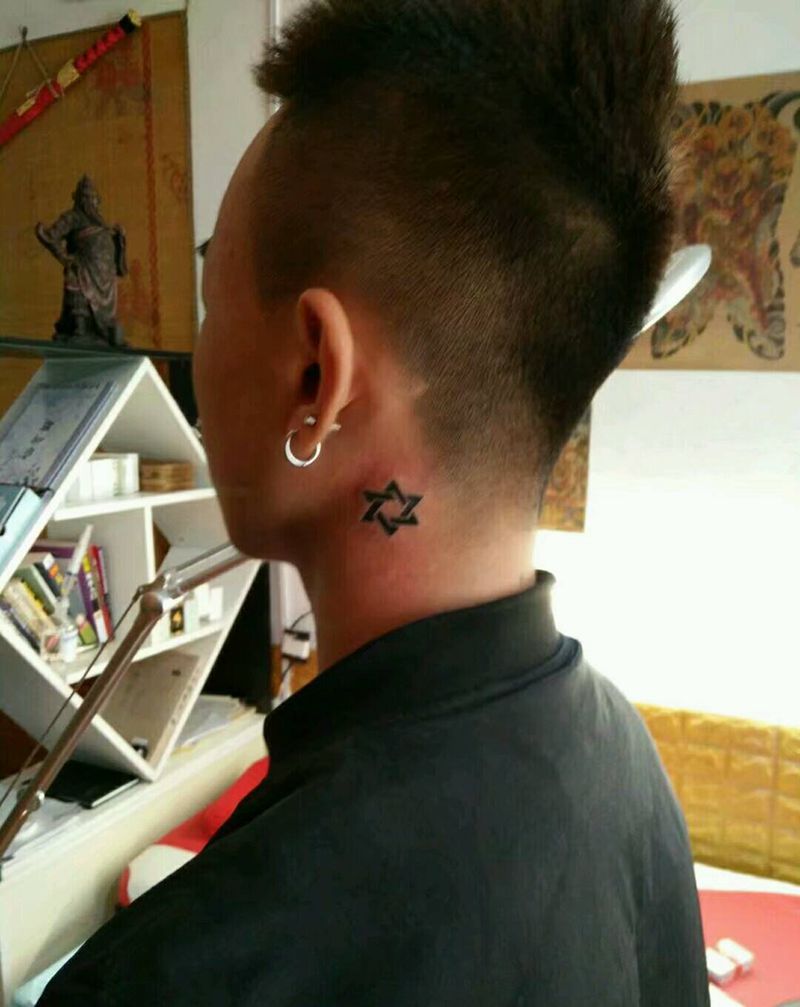 六芒星纹身图片