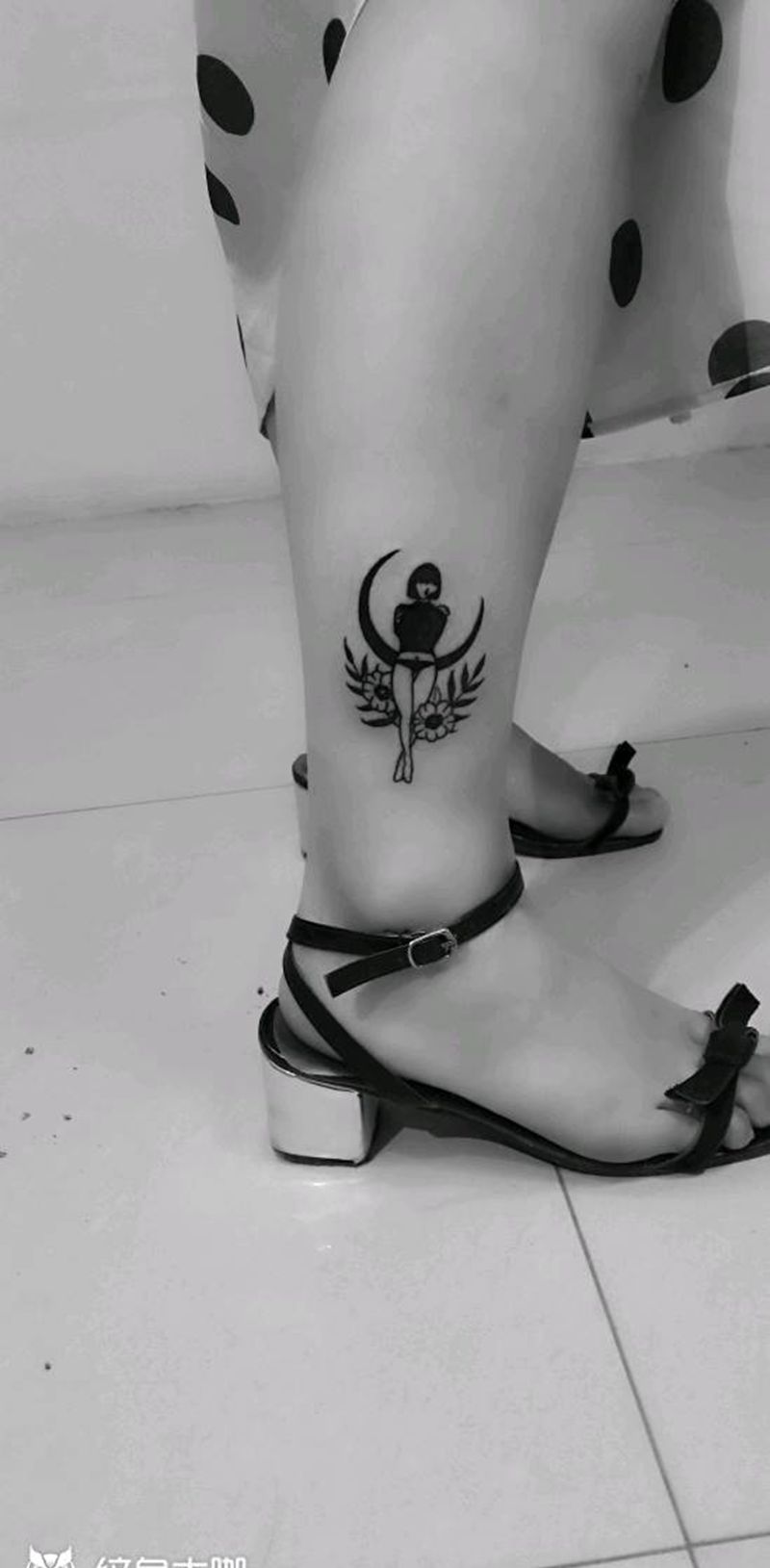 脚腕纹身图片_脚部图腾纹身图案